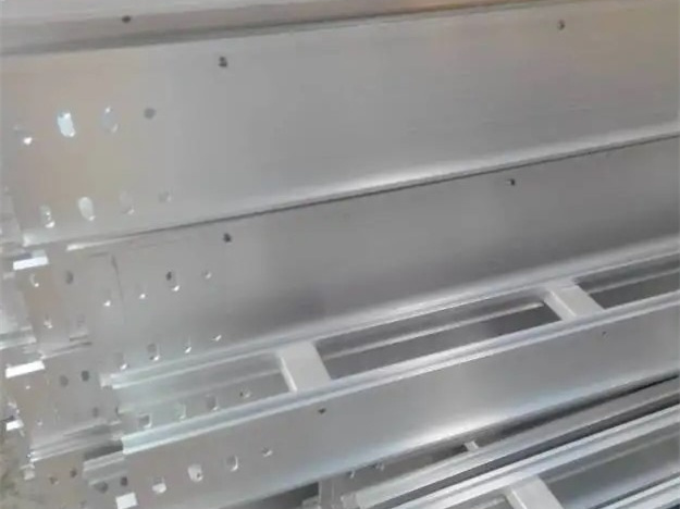 铝合金电缆桥架